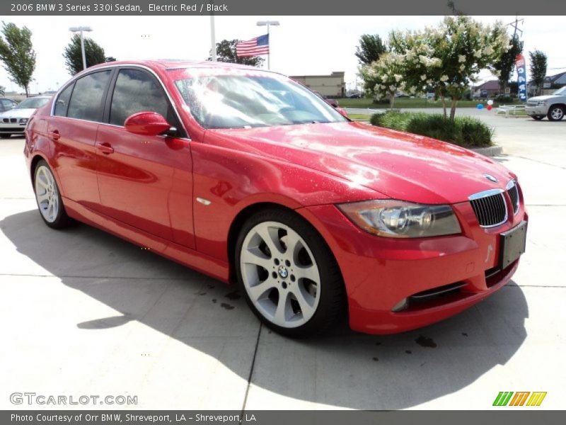 Front 3/4 View of 2006 3 Series 330i Sedan