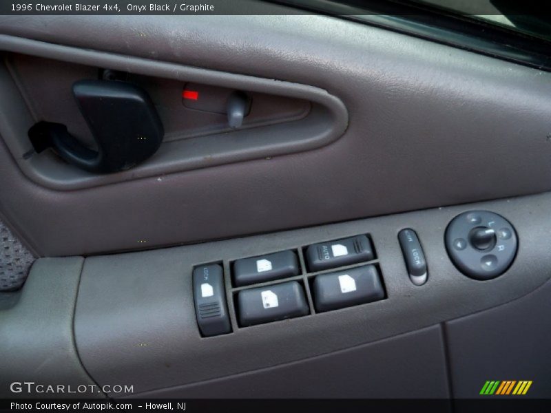 Onyx Black / Graphite 1996 Chevrolet Blazer 4x4