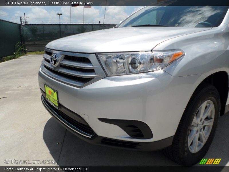 Classic Silver Metallic / Ash 2011 Toyota Highlander