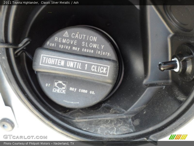 Classic Silver Metallic / Ash 2011 Toyota Highlander