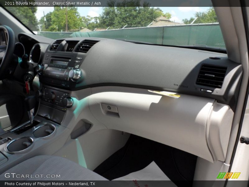 Classic Silver Metallic / Ash 2011 Toyota Highlander