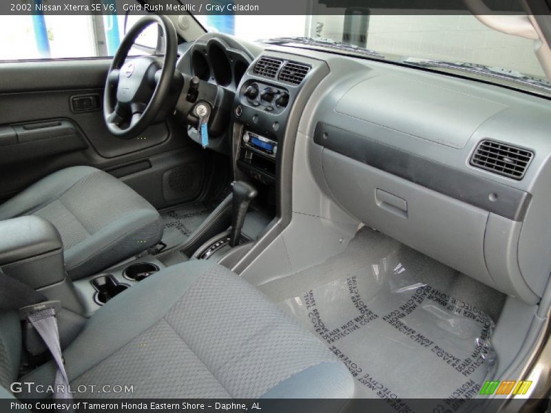  2002 Xterra SE V6 Gray Celadon Interior
