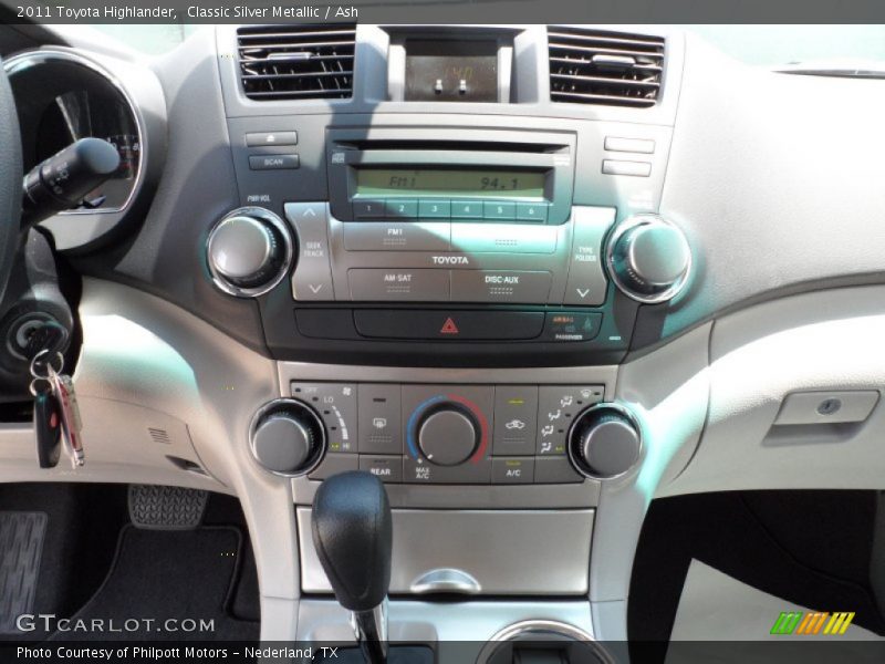Classic Silver Metallic / Ash 2011 Toyota Highlander