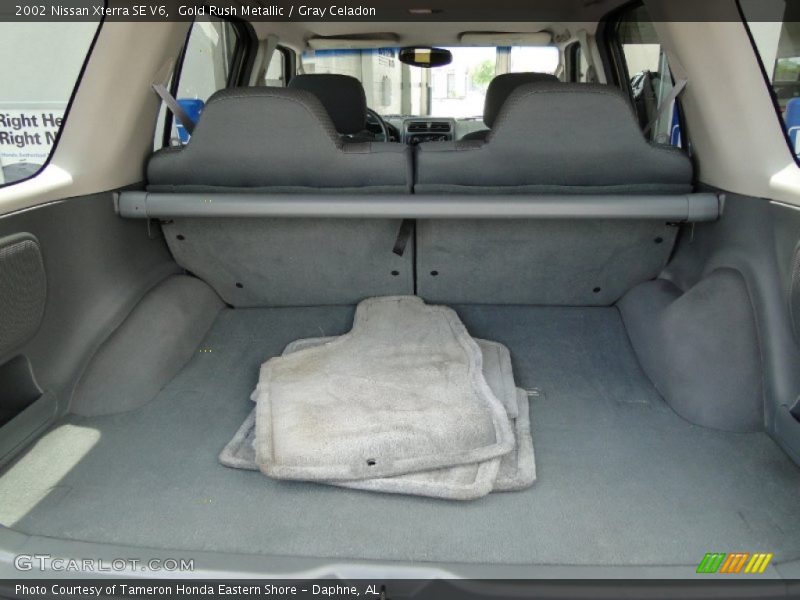 Gold Rush Metallic / Gray Celadon 2002 Nissan Xterra SE V6