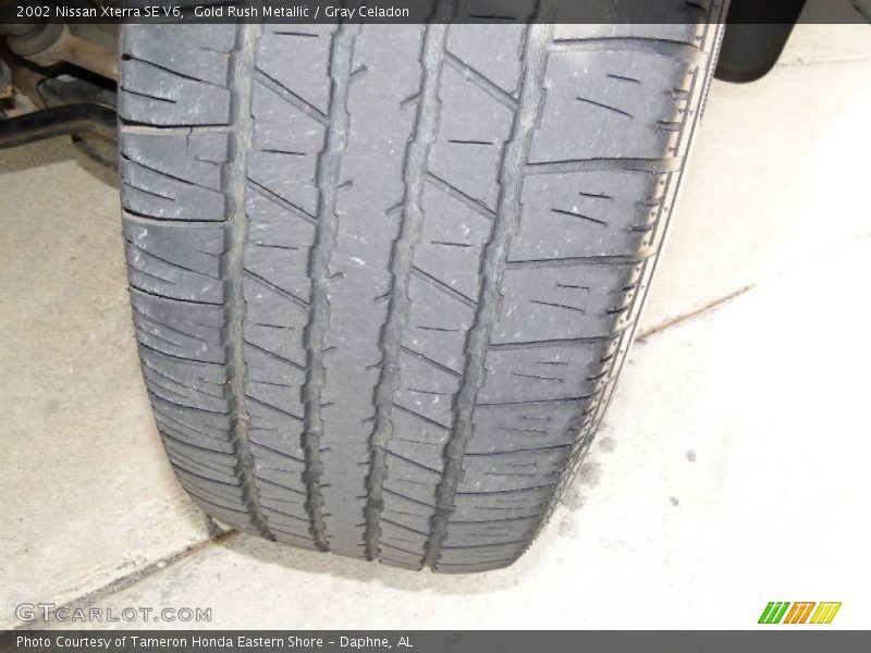 Gold Rush Metallic / Gray Celadon 2002 Nissan Xterra SE V6