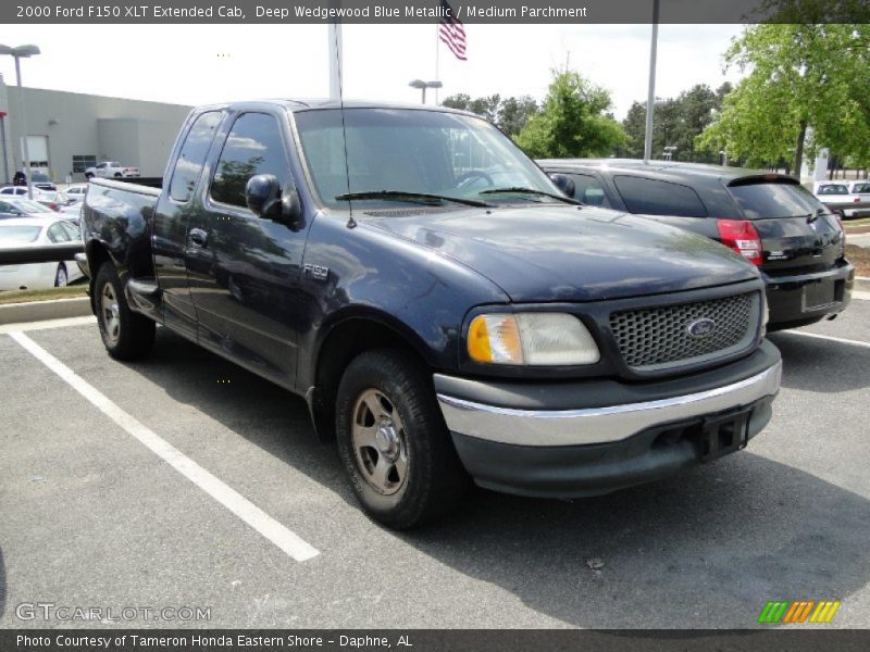 Deep Wedgewood Blue Metallic / Medium Parchment 2000 Ford F150 XLT Extended Cab