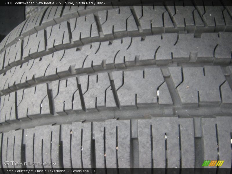 Salsa Red / Black 2010 Volkswagen New Beetle 2.5 Coupe