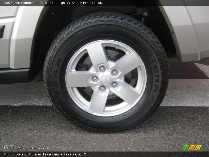 Light Graystone Pearl / Khaki 2007 Jeep Commander Sport 4x4