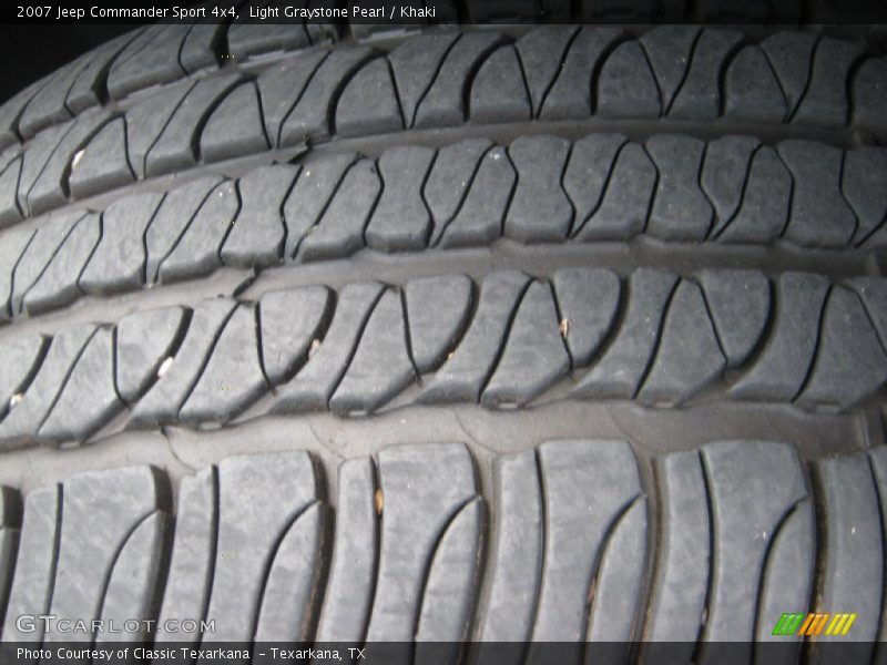 Light Graystone Pearl / Khaki 2007 Jeep Commander Sport 4x4