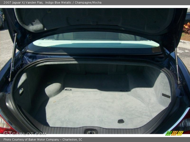 Indigo Blue Metallic / Champagne/Mocha 2007 Jaguar XJ Vanden Plas