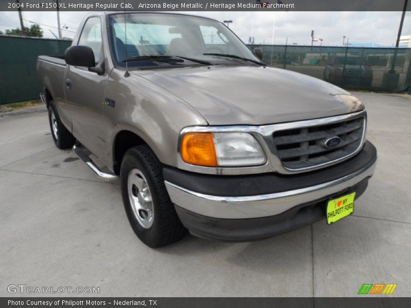 Arizona Beige Metallic / Heritage Medium Parchment 2004 Ford F150 XL Heritage Regular Cab
