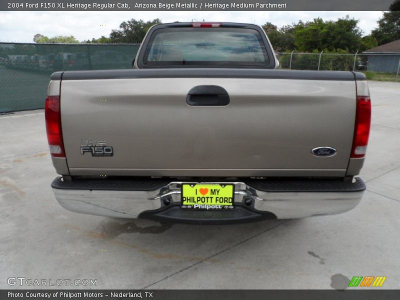 Arizona Beige Metallic / Heritage Medium Parchment 2004 Ford F150 XL Heritage Regular Cab