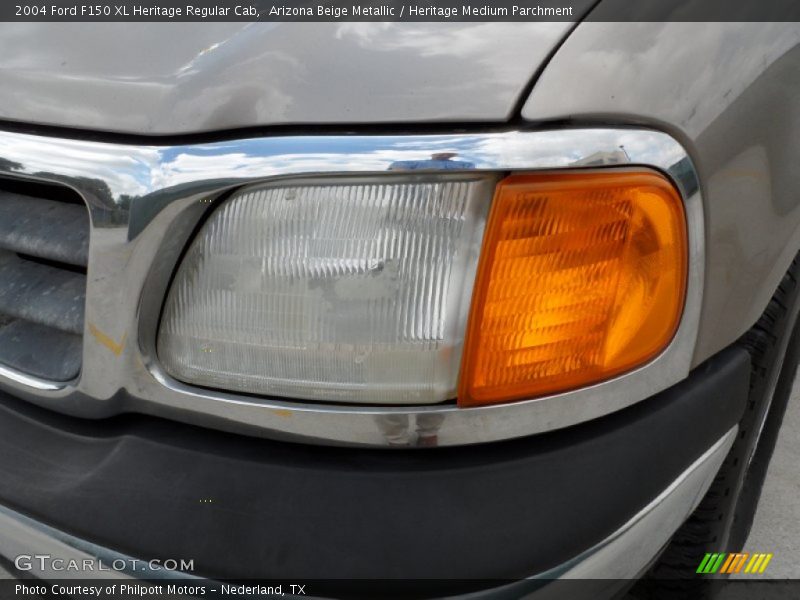 Arizona Beige Metallic / Heritage Medium Parchment 2004 Ford F150 XL Heritage Regular Cab