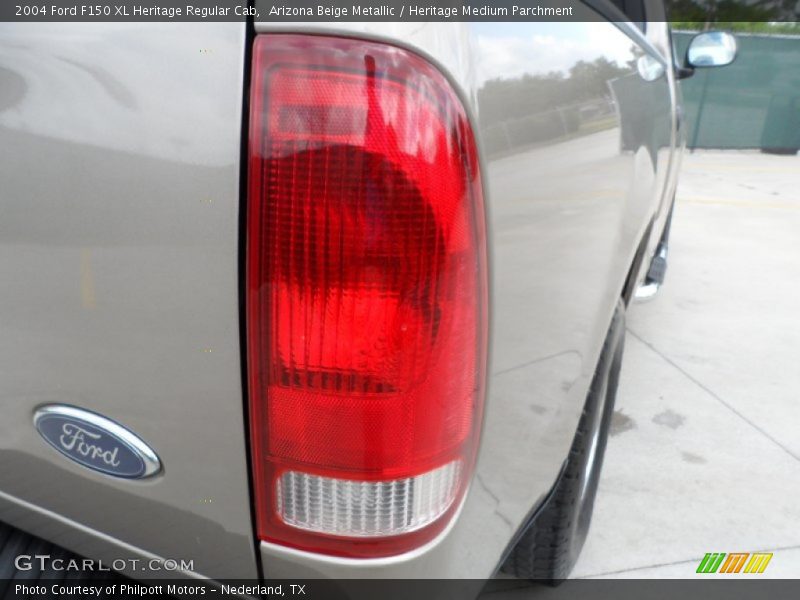 Arizona Beige Metallic / Heritage Medium Parchment 2004 Ford F150 XL Heritage Regular Cab