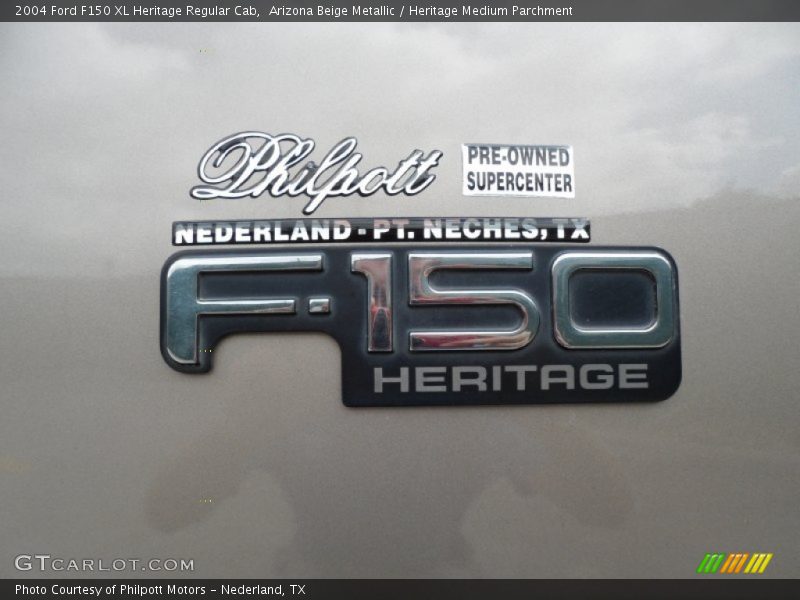 Arizona Beige Metallic / Heritage Medium Parchment 2004 Ford F150 XL Heritage Regular Cab