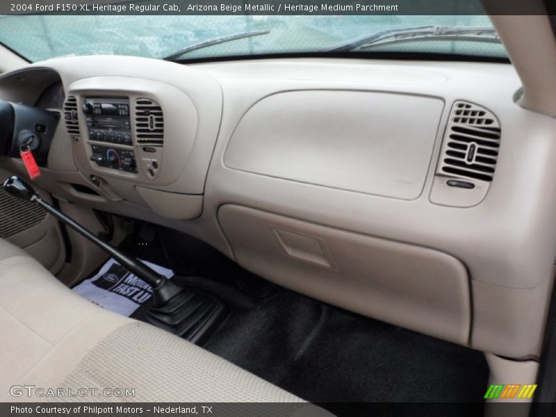 Arizona Beige Metallic / Heritage Medium Parchment 2004 Ford F150 XL Heritage Regular Cab