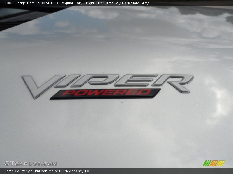 2005 Ram 1500 SRT-10 Regular Cab Logo