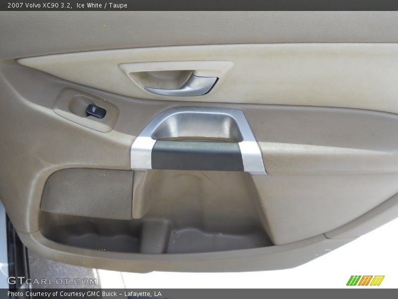 Ice White / Taupe 2007 Volvo XC90 3.2