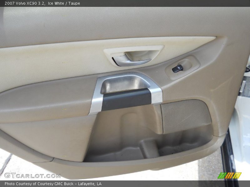 Ice White / Taupe 2007 Volvo XC90 3.2
