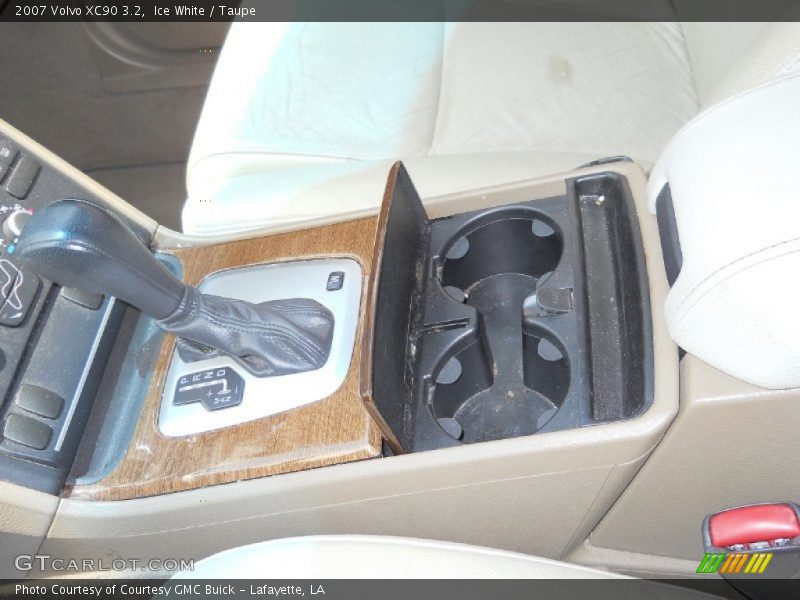 Ice White / Taupe 2007 Volvo XC90 3.2