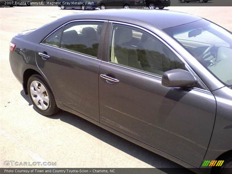 Magnetic Gray Metallic / Ash 2007 Toyota Camry LE