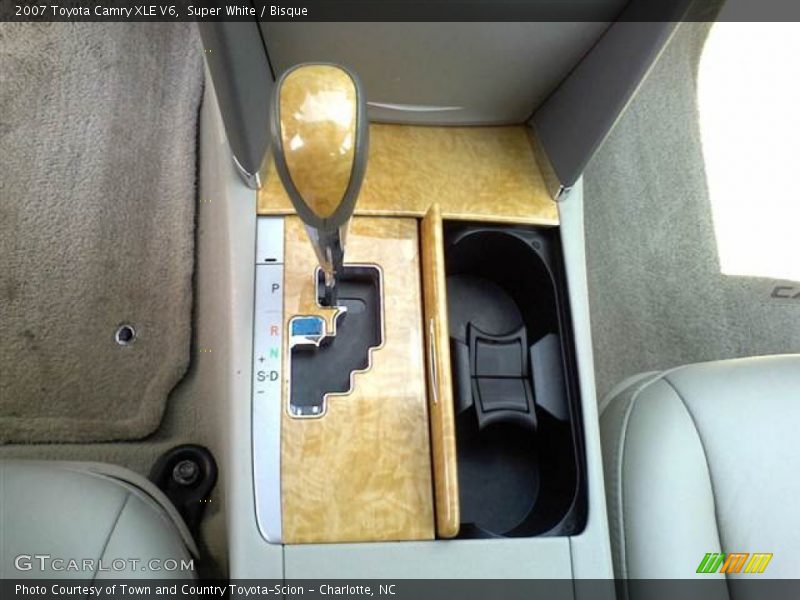 Super White / Bisque 2007 Toyota Camry XLE V6