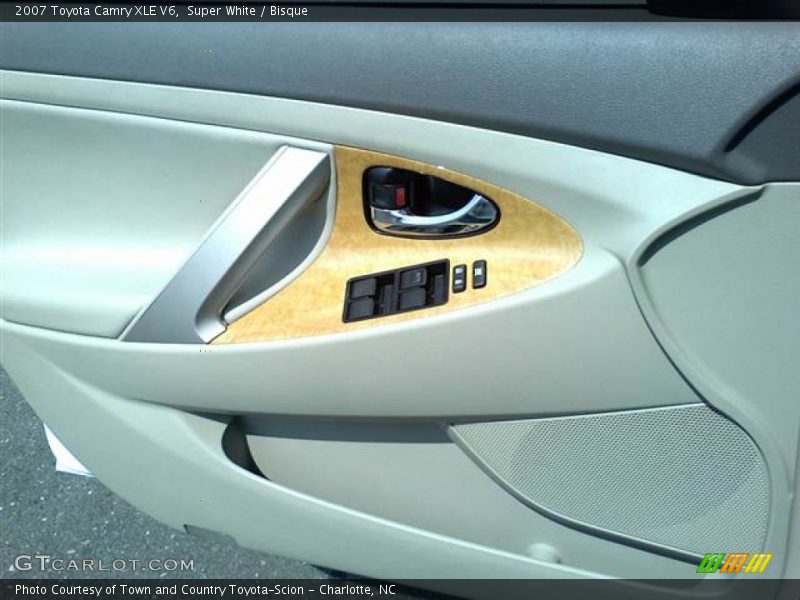 Super White / Bisque 2007 Toyota Camry XLE V6