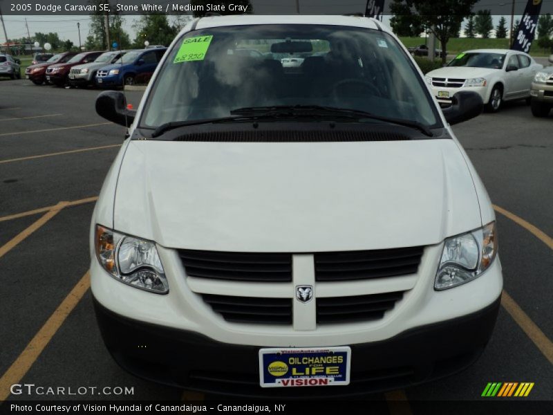 Stone White / Medium Slate Gray 2005 Dodge Caravan SE