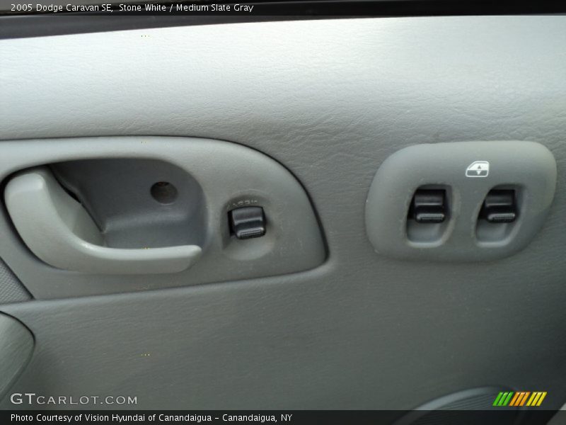 Stone White / Medium Slate Gray 2005 Dodge Caravan SE