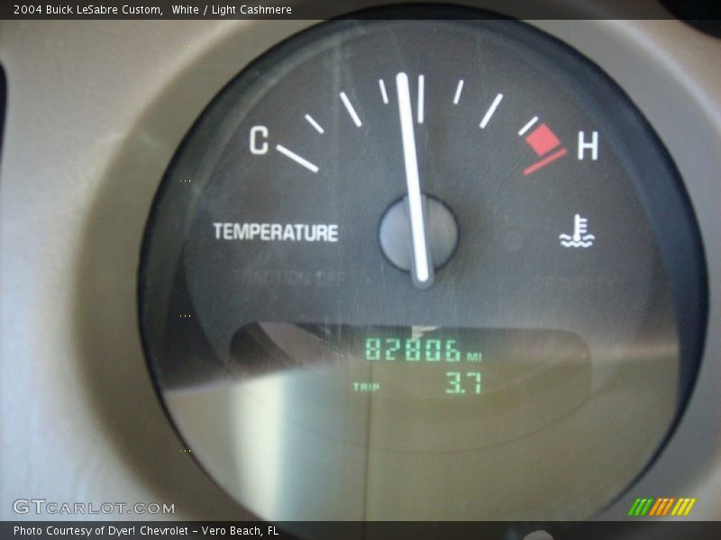 White / Light Cashmere 2004 Buick LeSabre Custom