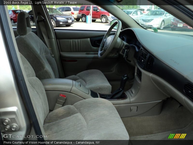 Light Sandrift Metallic / Taupe 2003 Buick Regal LS