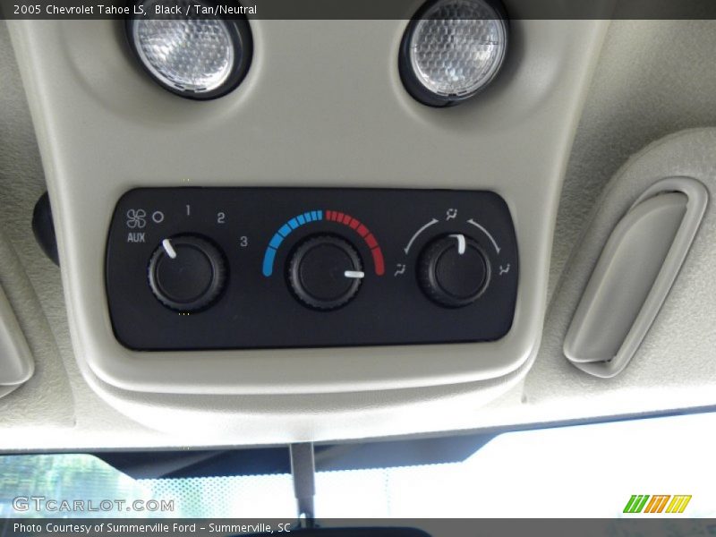Black / Tan/Neutral 2005 Chevrolet Tahoe LS