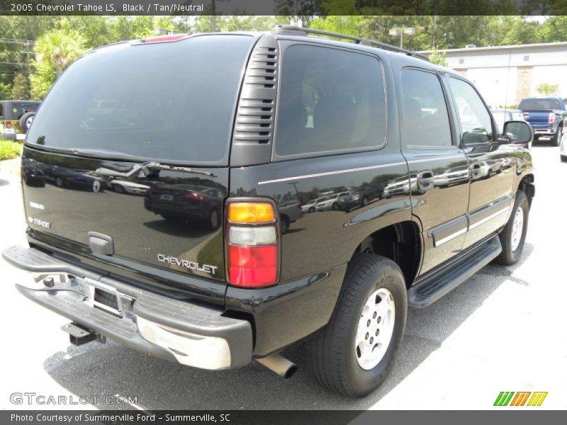 Black / Tan/Neutral 2005 Chevrolet Tahoe LS
