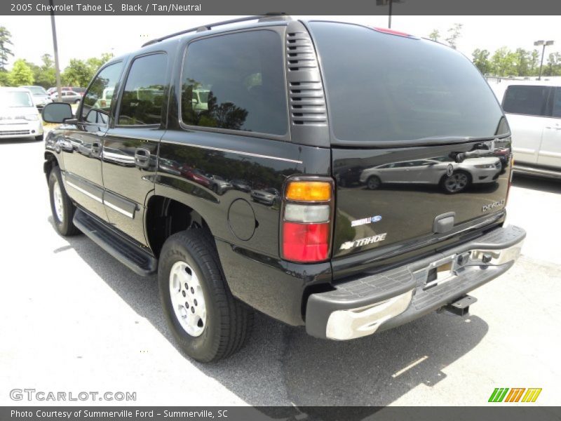 Black / Tan/Neutral 2005 Chevrolet Tahoe LS