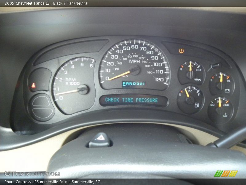 Black / Tan/Neutral 2005 Chevrolet Tahoe LS