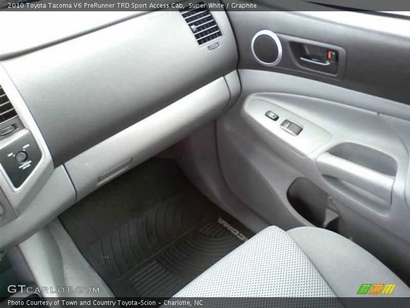 Super White / Graphite 2010 Toyota Tacoma V6 PreRunner TRD Sport Access Cab