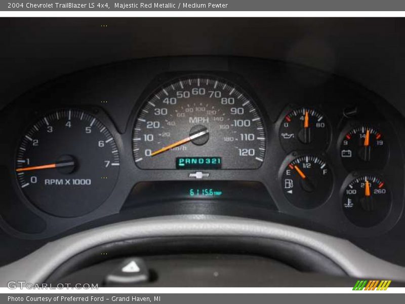 Majestic Red Metallic / Medium Pewter 2004 Chevrolet TrailBlazer LS 4x4