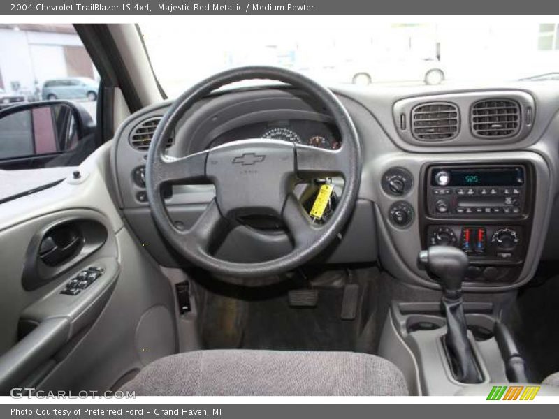 Majestic Red Metallic / Medium Pewter 2004 Chevrolet TrailBlazer LS 4x4