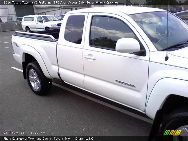 Super White / Graphite 2010 Toyota Tacoma V6 PreRunner TRD Sport Access Cab