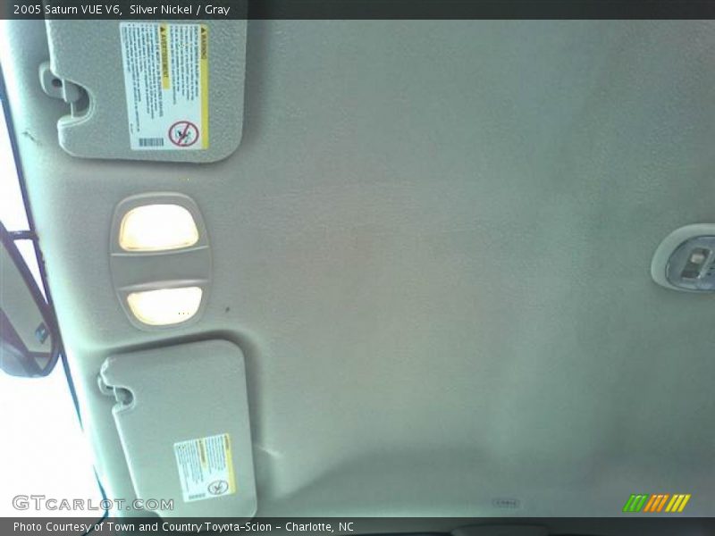 Silver Nickel / Gray 2005 Saturn VUE V6