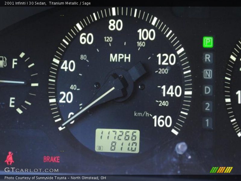 Titanium Metallic / Sage 2001 Infiniti I 30 Sedan