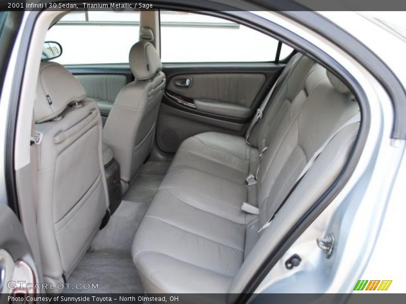 Titanium Metallic / Sage 2001 Infiniti I 30 Sedan