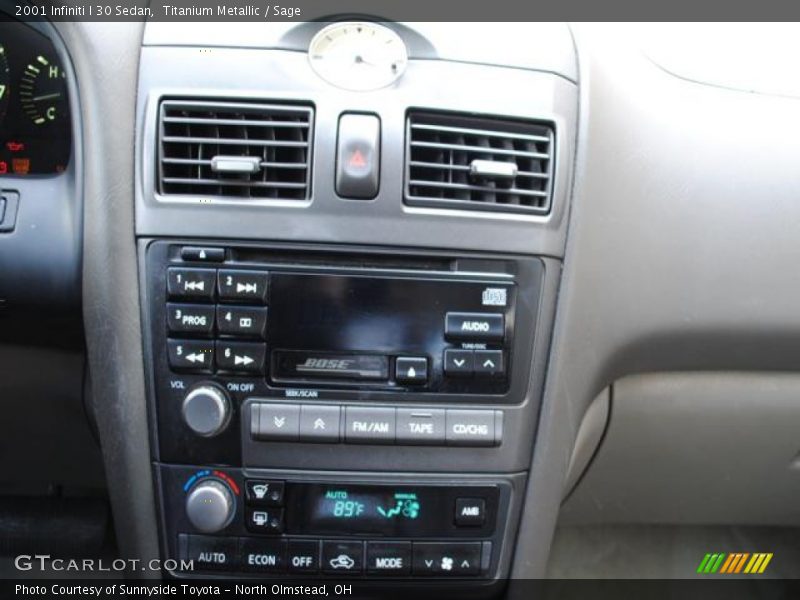 Titanium Metallic / Sage 2001 Infiniti I 30 Sedan