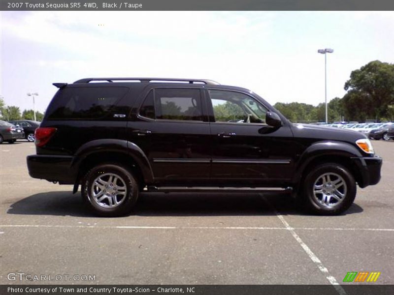Black / Taupe 2007 Toyota Sequoia SR5 4WD