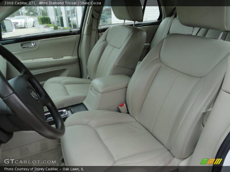 White Diamond Tricoat / Shale/Cocoa 2009 Cadillac DTS