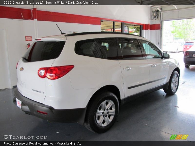 Summit White / Dark Gray/Light Gray 2010 Chevrolet Traverse LS