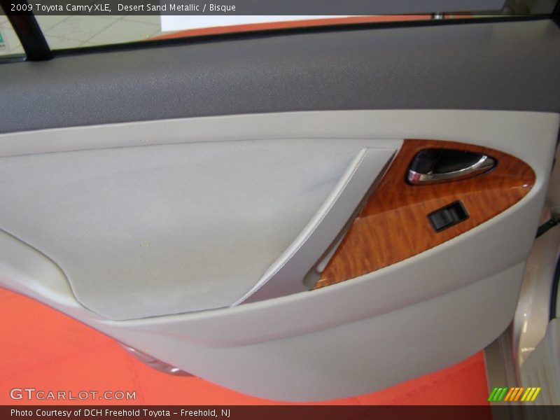Desert Sand Metallic / Bisque 2009 Toyota Camry XLE