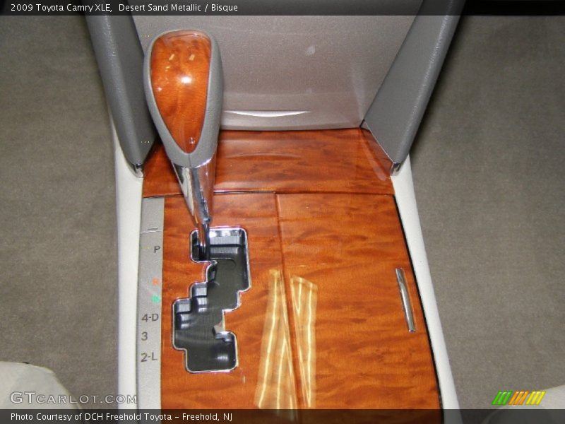 Desert Sand Metallic / Bisque 2009 Toyota Camry XLE