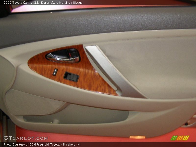 Desert Sand Metallic / Bisque 2009 Toyota Camry XLE