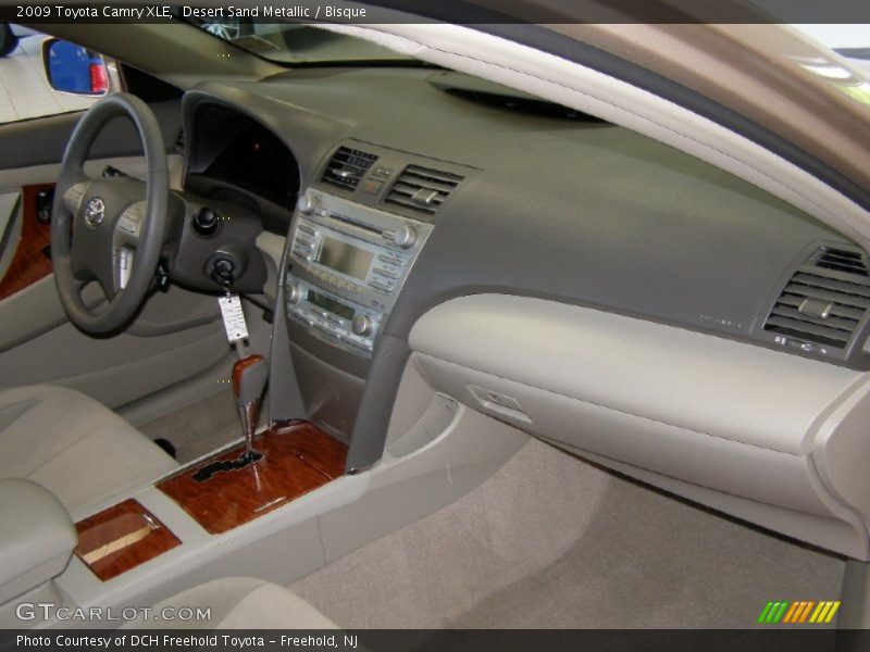 Desert Sand Metallic / Bisque 2009 Toyota Camry XLE